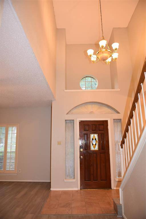 high ceiling in entrance way