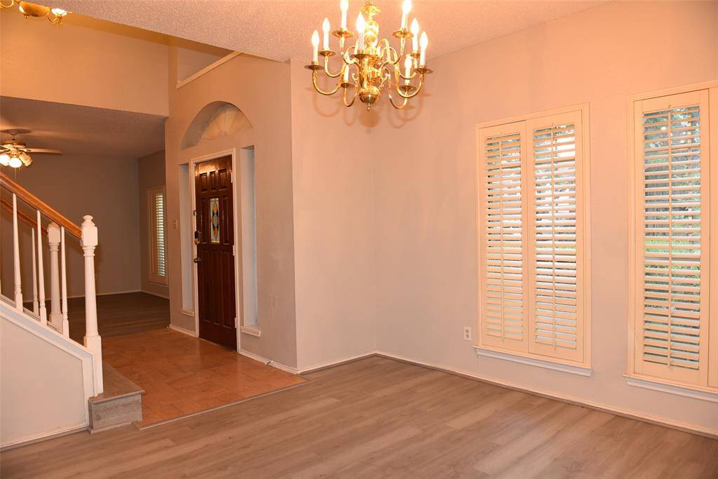 formal dinning room