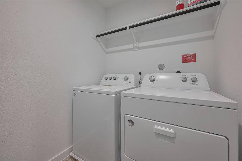 Laundry room on 2nd floor