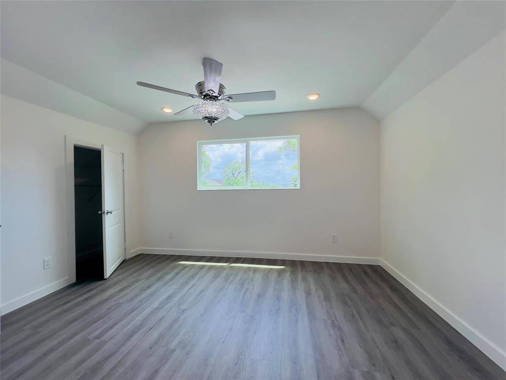 Upstairs Bedroom 2
