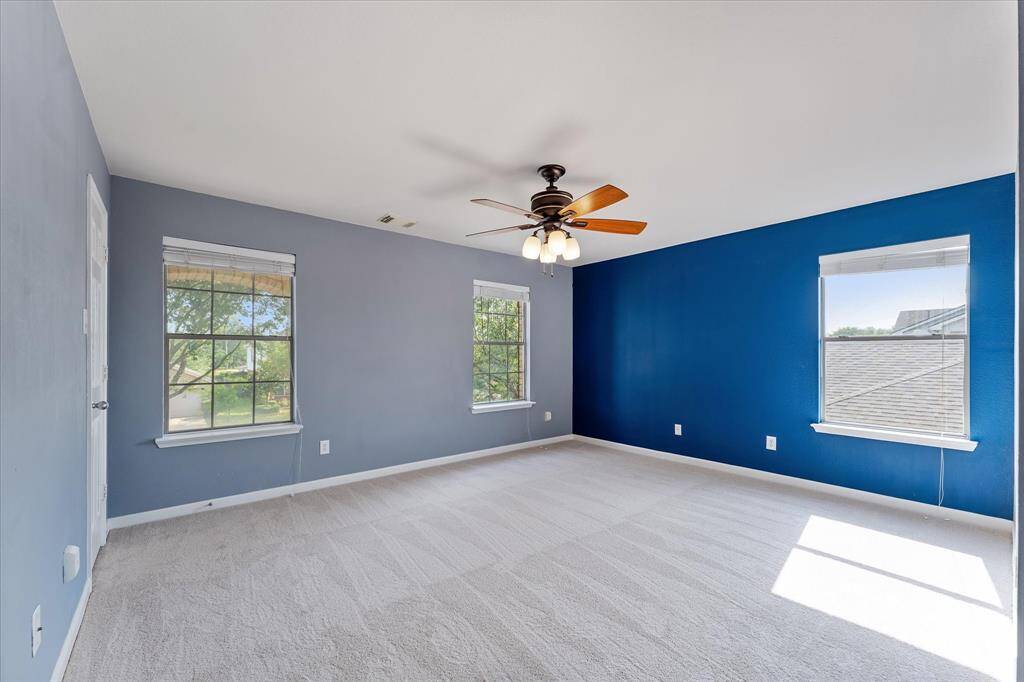 Secondary bedroom