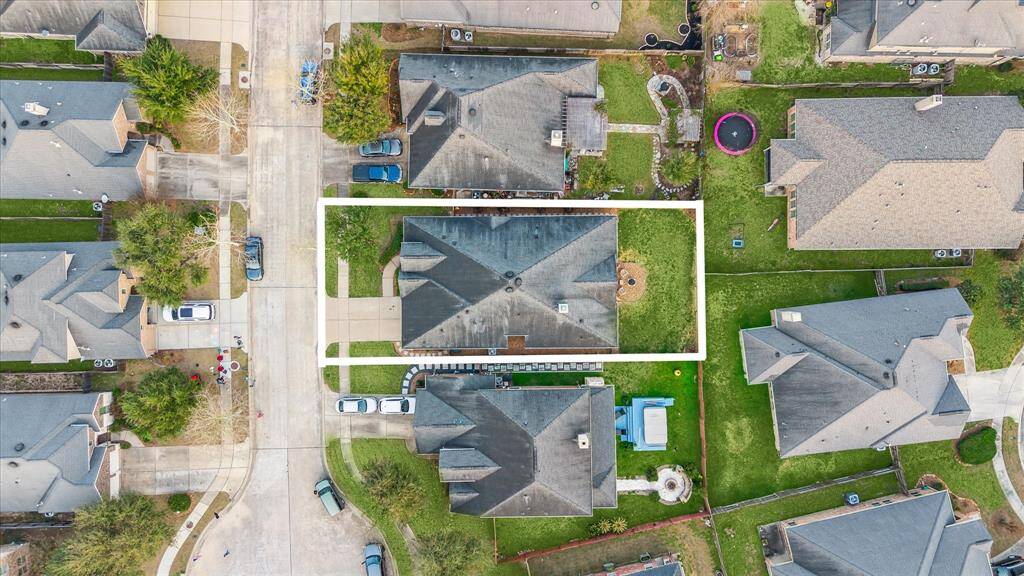 A peaceful cul-de-sac location is truly a gem! Imagine living in a serene, quiet neighborhood where traffic is minimal, and the sounds of nature are your daily soundtrack. It's the perfect setting for families, offering a safe space for children to play and ride their bikes without the worry of busy streets.