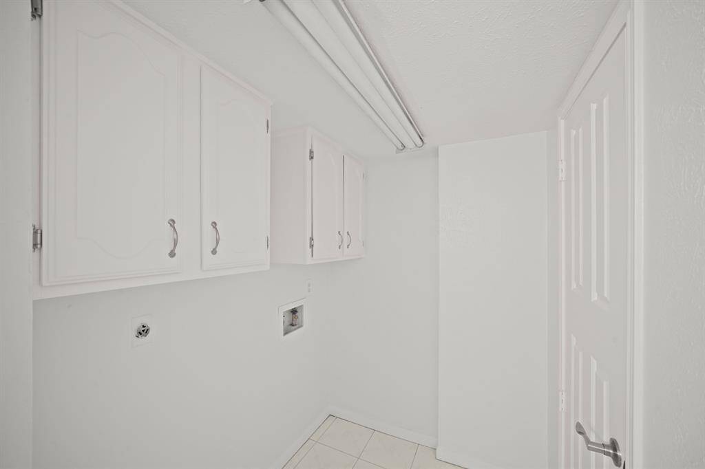 Separate utility room with washer / dryer hook ups.