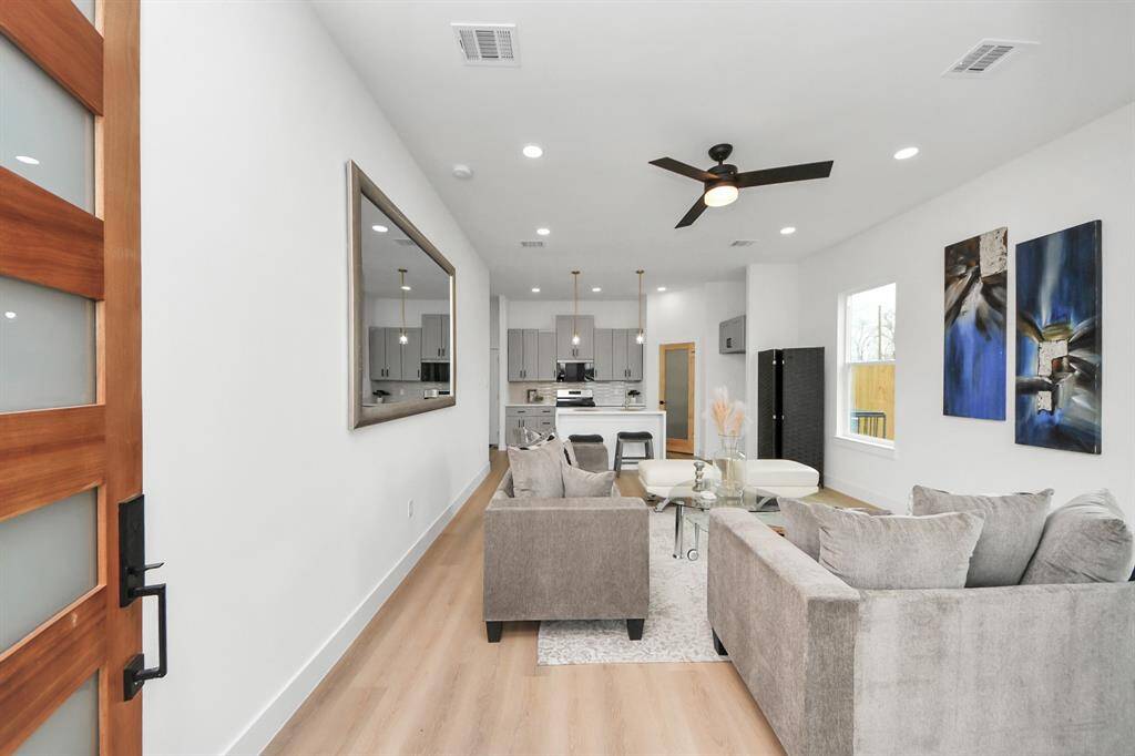 Entrance - similar floor plan to 8821 Edgar Street