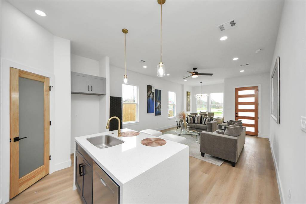 Open concept - similar floor plan to 8821 Edgar Street