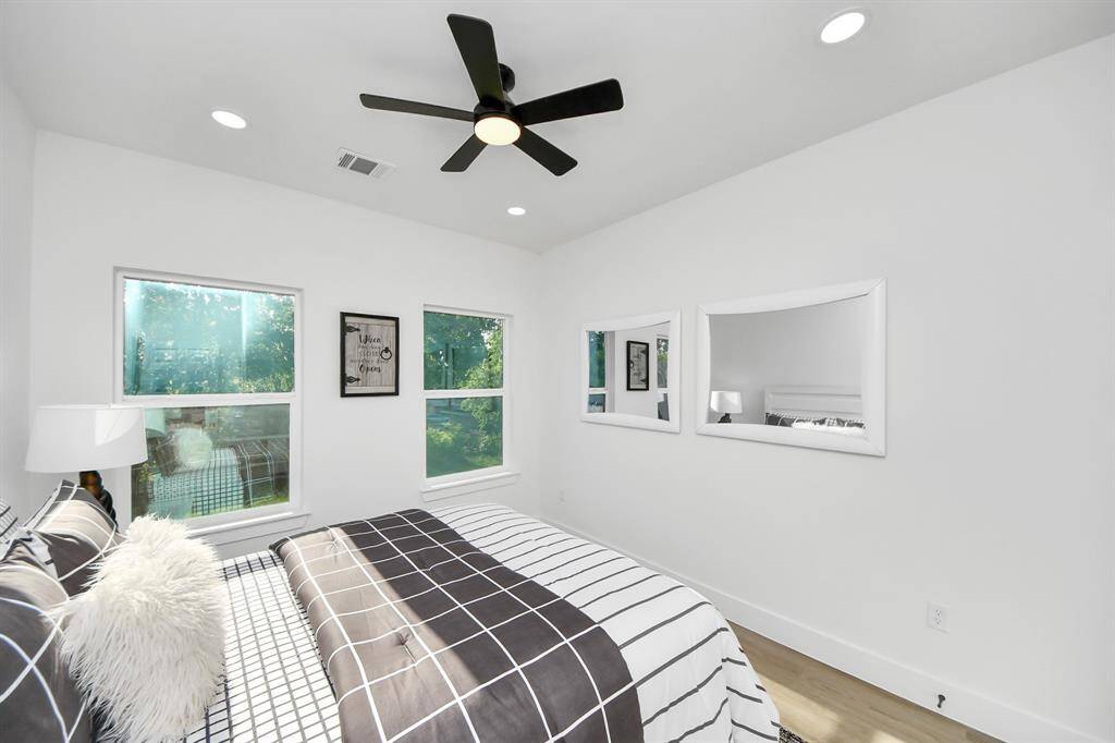 Second bedroom