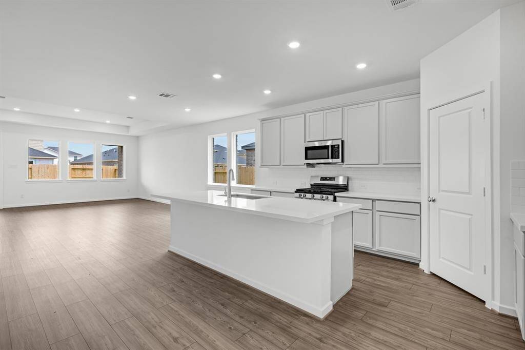 9730 Rialto Heights ~ Ready Now