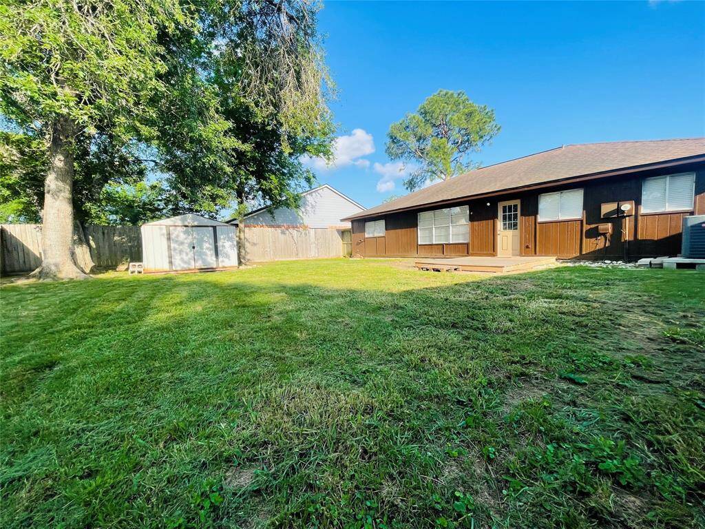 backyard view with shed
