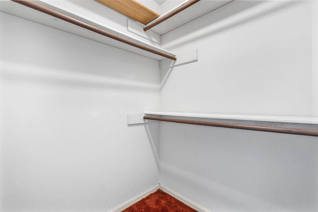 Walk in closet