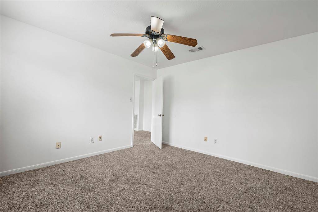 Upstairs Bedroom #2.