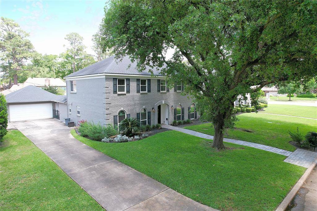 The home offers a two car detached garage with a garage opener and keypad.