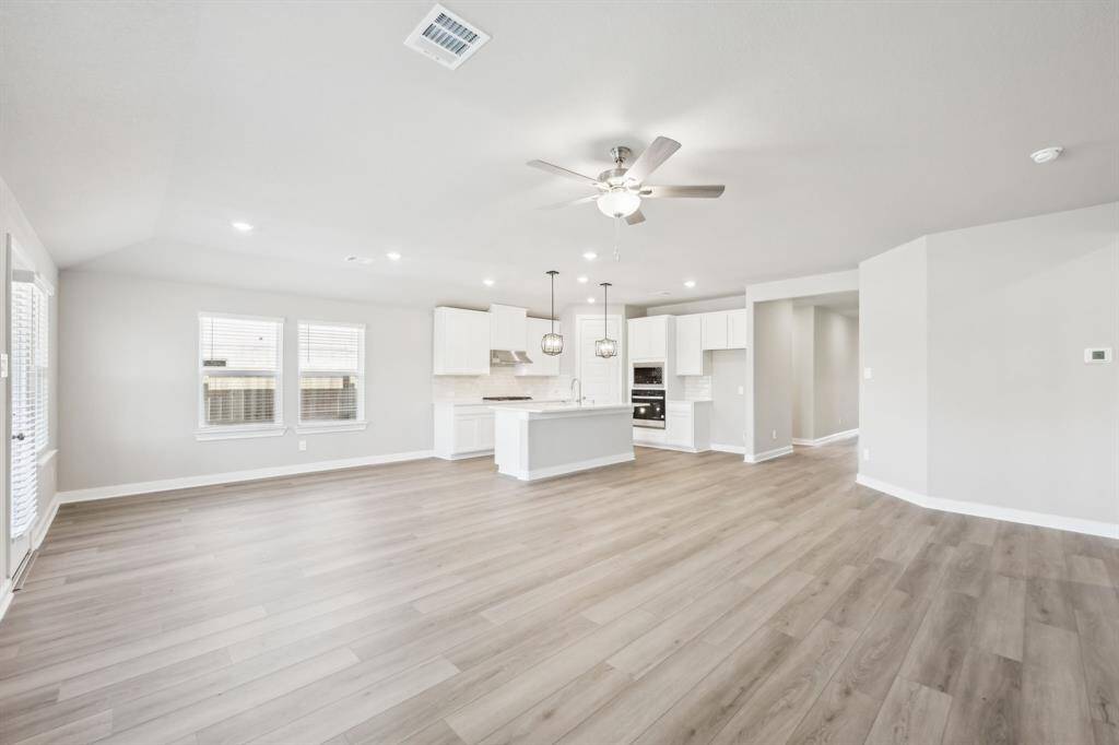 Photo is not of the actual home but is an inspirational photo of builder’s model home and may depict options, furnishings, and/or decorator features that are not included.