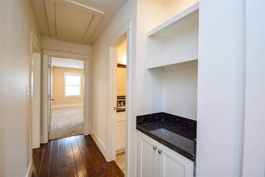 Spacious Hallway
