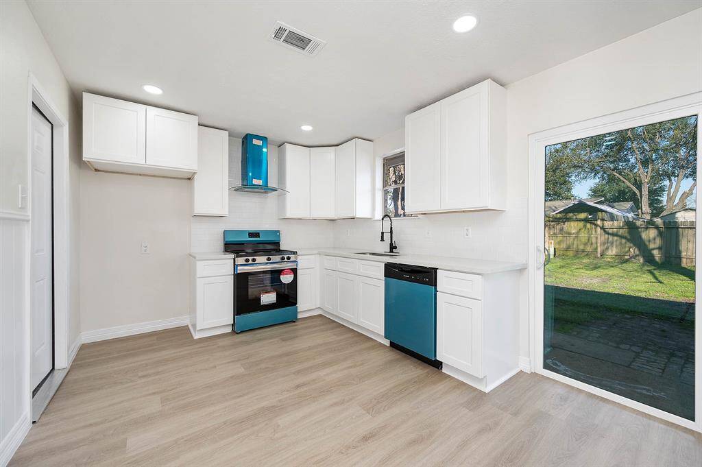 Fully renovated kitchen with SS appliances