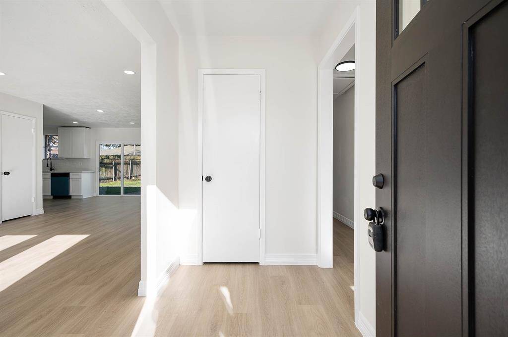 Entry way