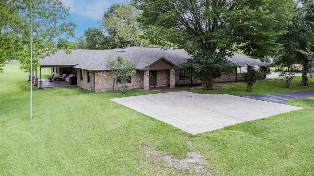 Front of this home has extra parking, great for parties and family gatherings.