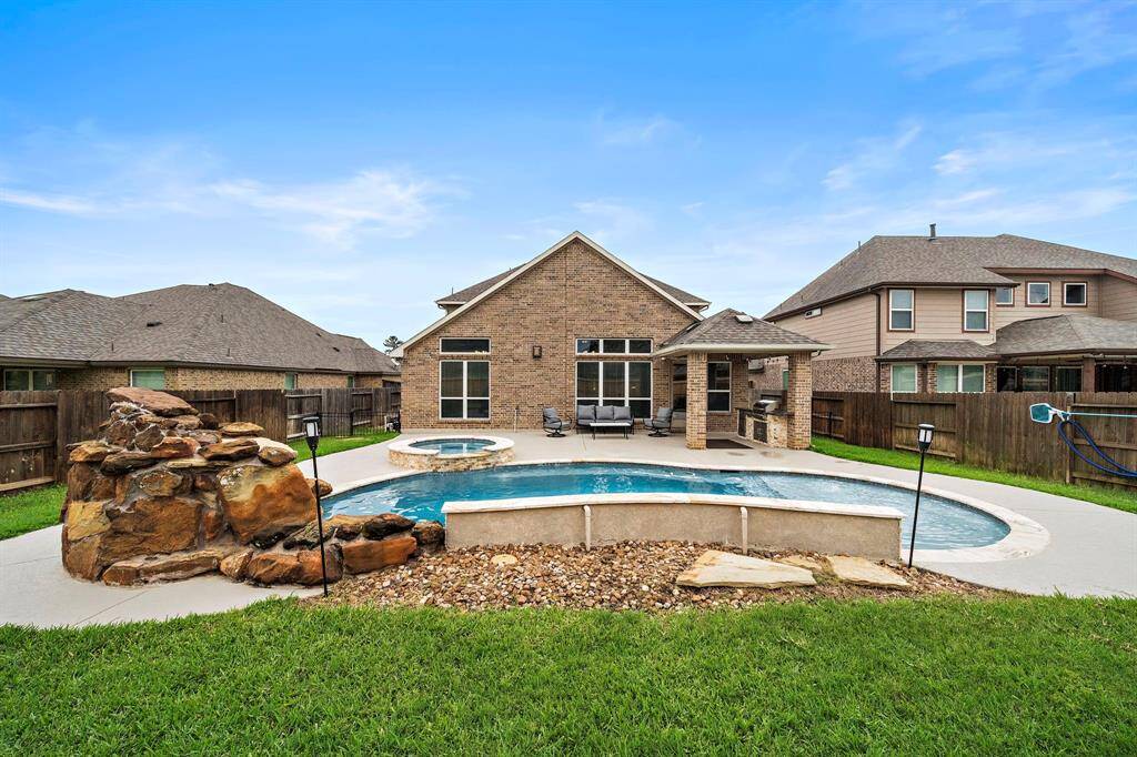 Welcome to 17919 Durango Point Court, a meticulously maintained home offering a thoughtfully designed open-concept layout, numerous updates, and a backyard oasis complete with a sparkling pool, spa, and built-in outdoor kitchen. Nestled on a quiet cul-de-sac in the desirable community of Bauer Landing, this home offers easy access to Highway 290, shopping, dining, and zoned to Tomball-ISD schools.
