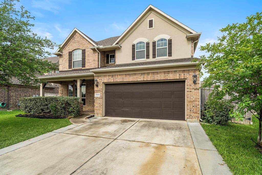 Enjoy a vibrant community lifestyle with neighborhood parks, trails, and more — all while relaxing at home in your personal retreat. This move-in-ready home truly has it all: space, style, comfort, and an incredible location.