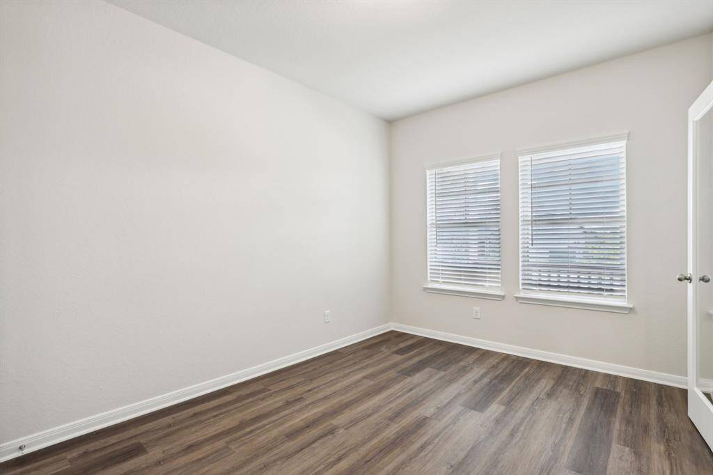 Photo is not of the actual home but is an inspirational photo of builder’s model home and may depict options, furnishings, and/or decorator features that are not included.