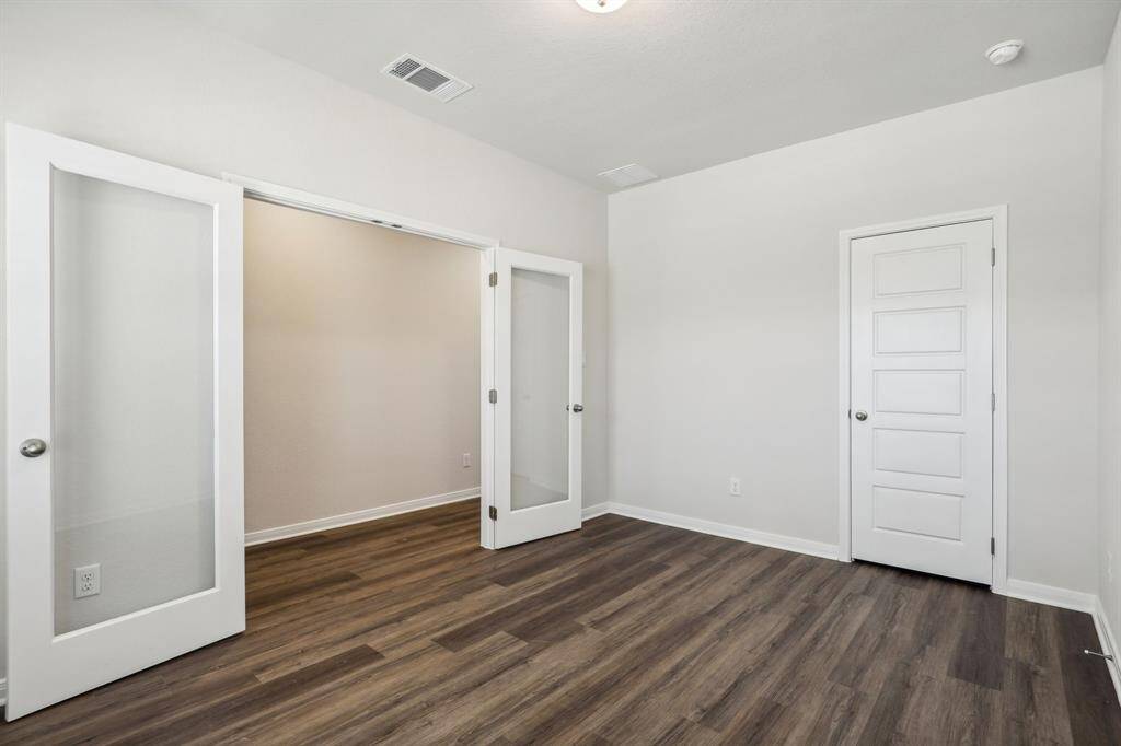 Photo is not of the actual home but is an inspirational photo of builder’s model home and may depict options, furnishings, and/or decorator features that are not included.