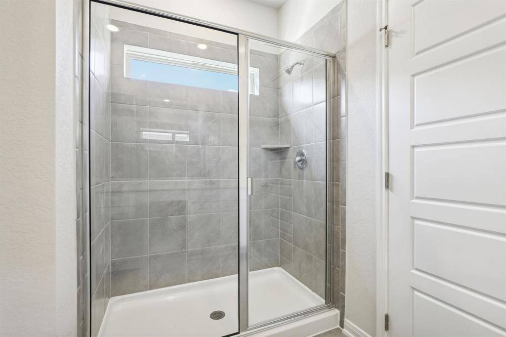 Photo is not of the actual home but is an inspirational photo of builder’s model home and may depict options, furnishings, and/or decorator features that are not included.