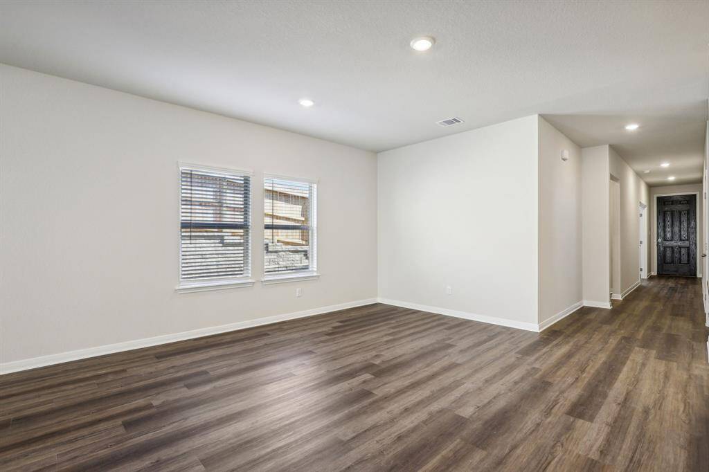 Photo is not of the actual home but is an inspirational photo of builder’s model home and may depict options, furnishings, and/or decorator features that are not included.