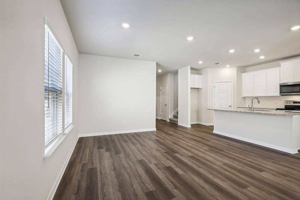Photo is not of the actual home but is an inspirational photo of builder’s model home and may depict options, furnishings, and/or decorator features that are not included.