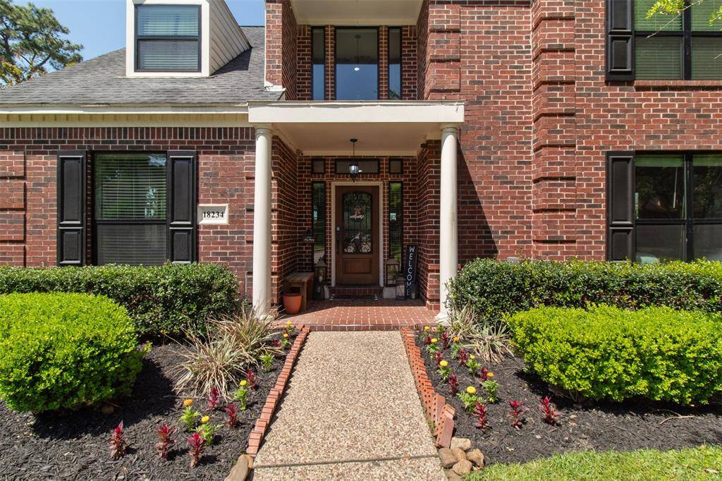 Welcome to 18234 Knotty Green Dr.