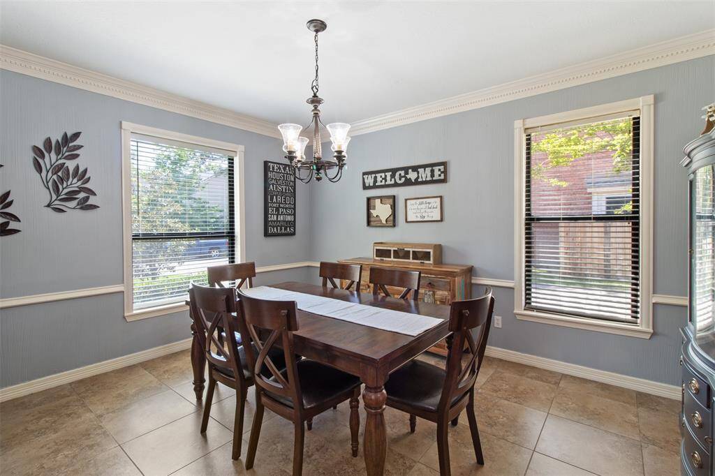 A spacious layout allows for a table of any size to seat your guests and family.