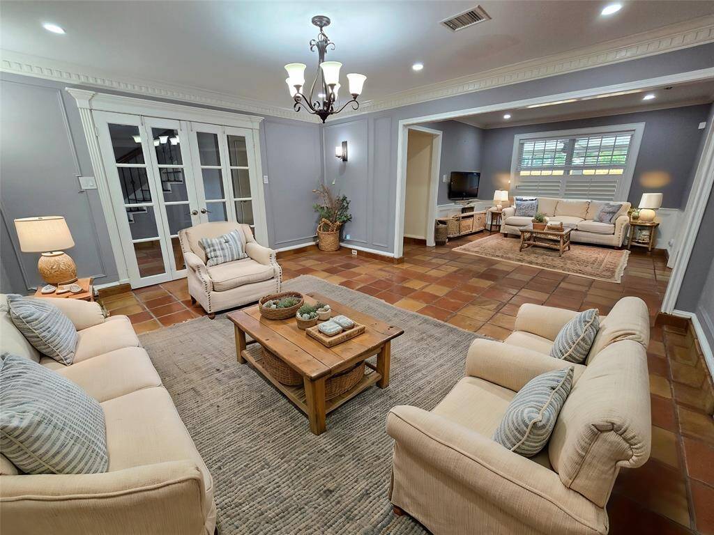 The intricacy and details in this home are unparalleled to others in the community. Just look at the crown molding, fresh paint throughout the entire home. Just stunning! Virtually Staged