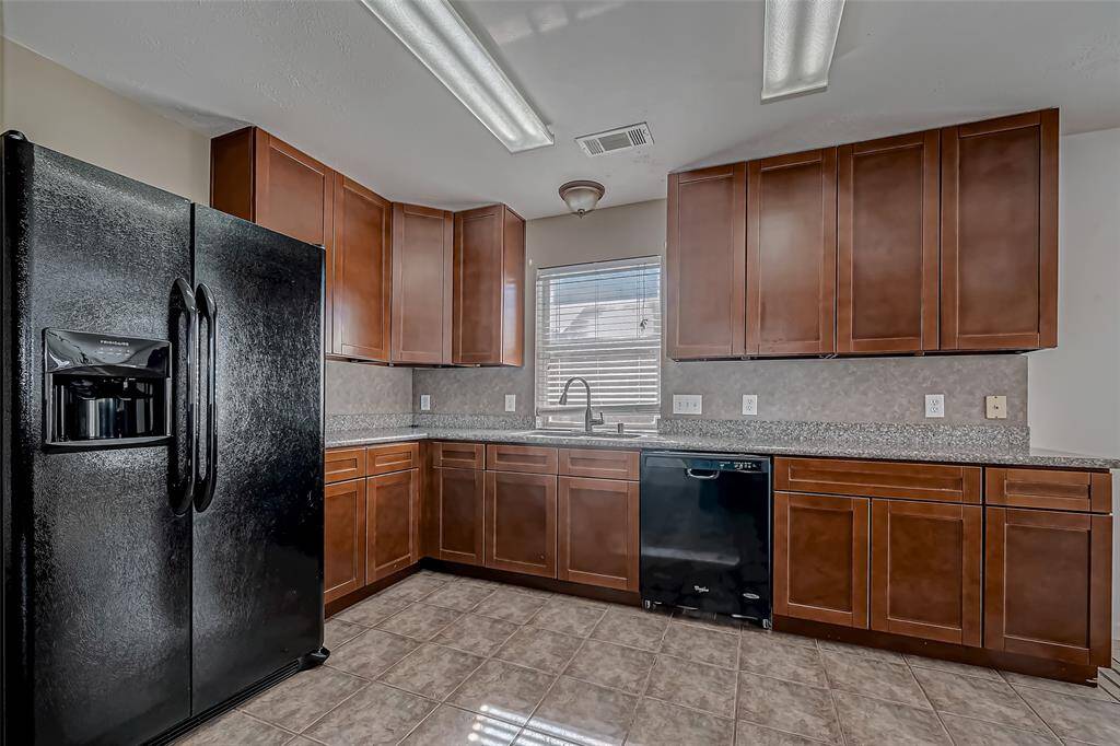 Kitchen 4