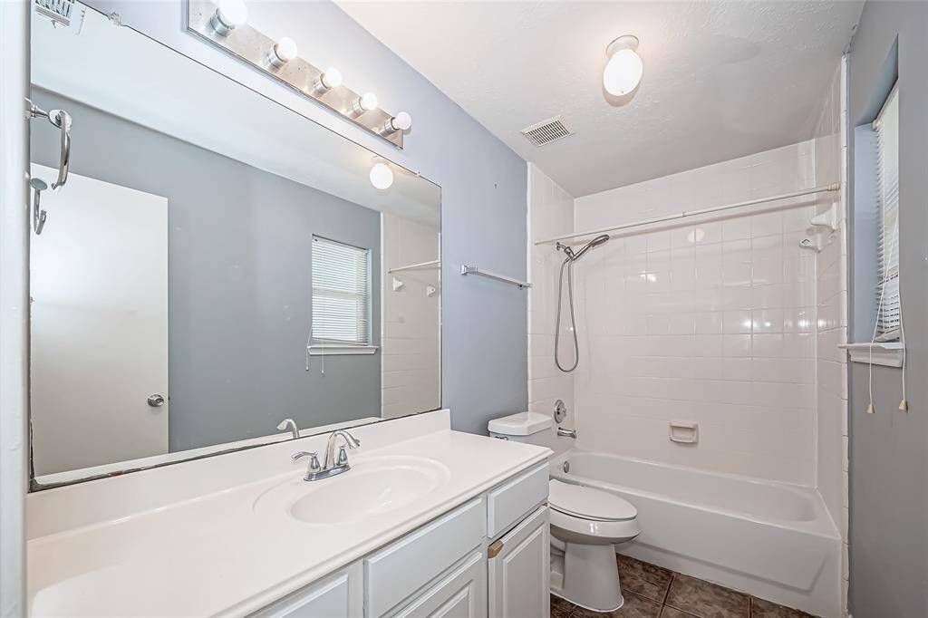 2nd Bathroom 1