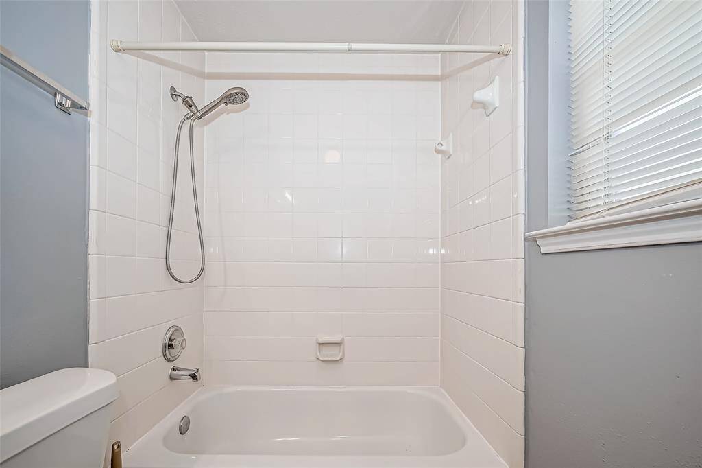 2nd Bathroom 2