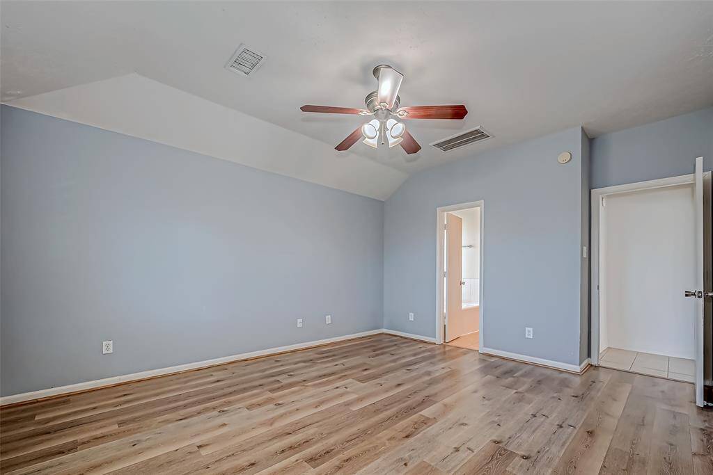 Primary Bedroom b