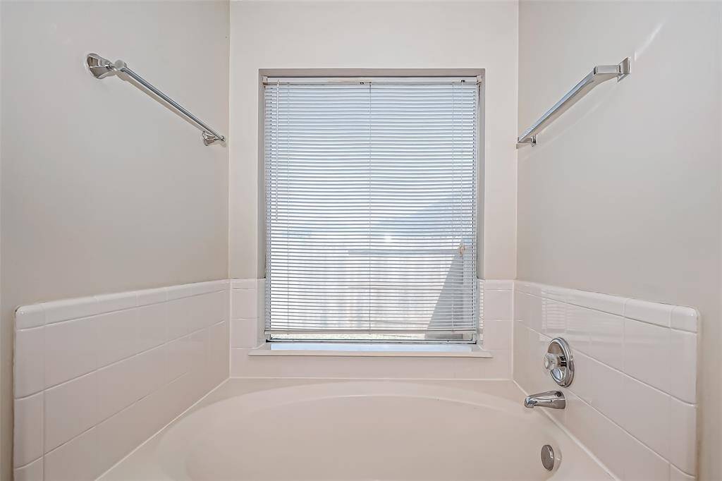 Primary Bathroom Tub