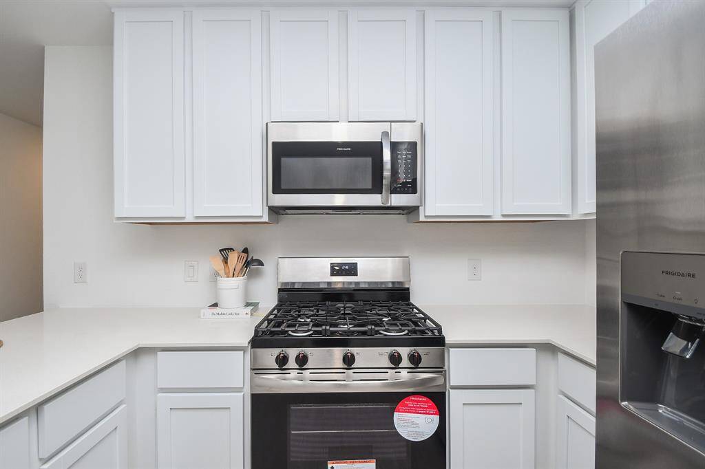 You will love cooking in thiskitchen, as you whip up yourbest meals for your favoritepeople