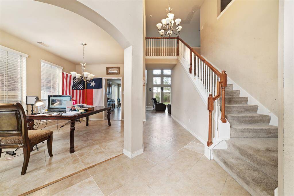 Formal dining area is on the left flank of the entrance.