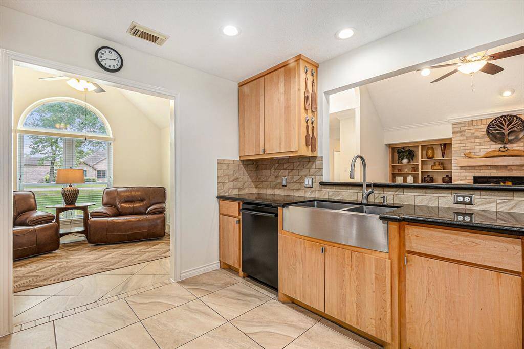 Another view of this kitchen!