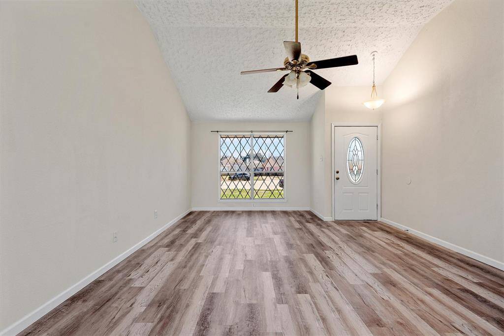 Lots of natural light coming in from this big windows.