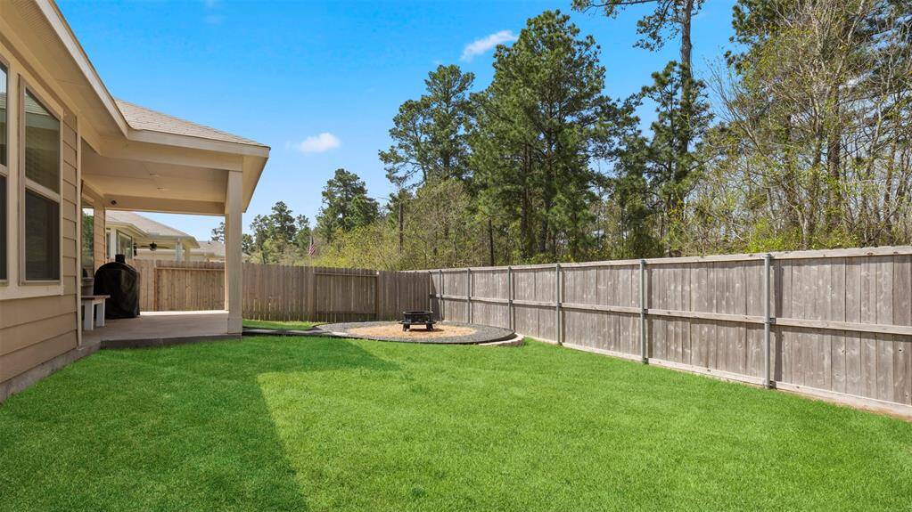 Great sized backyard!
