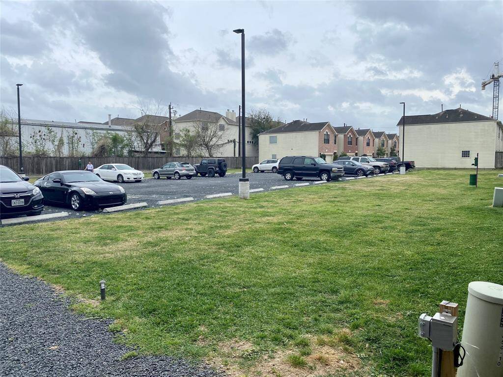 Pedestrian gate from the dog park / gated community parking area with access very close to Unit #89