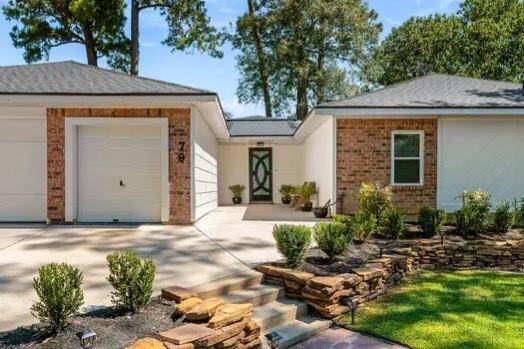 This home boasts a 3-car bay garage, ideal for those extra toys, like a golf-cart, or maybe seasonal storage!
