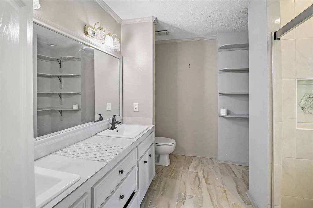 Updated bathroom in primary