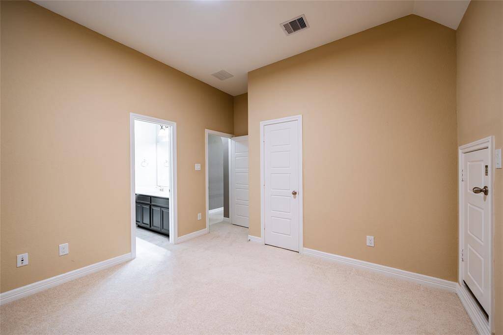 Bedroom 3 Jack with its own walk in closet