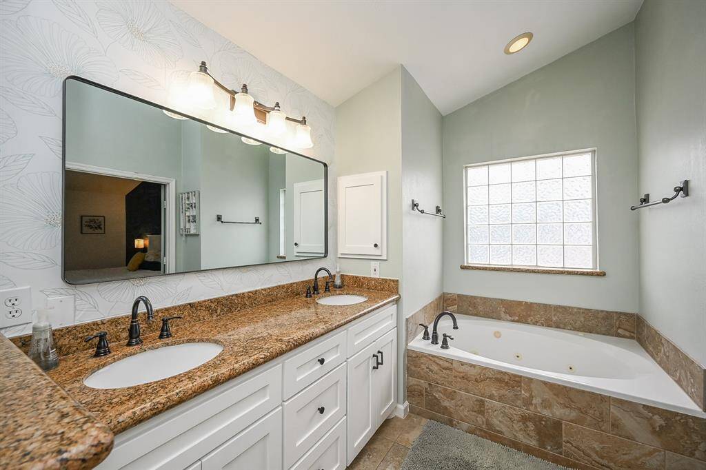 Double sinks with granite counters