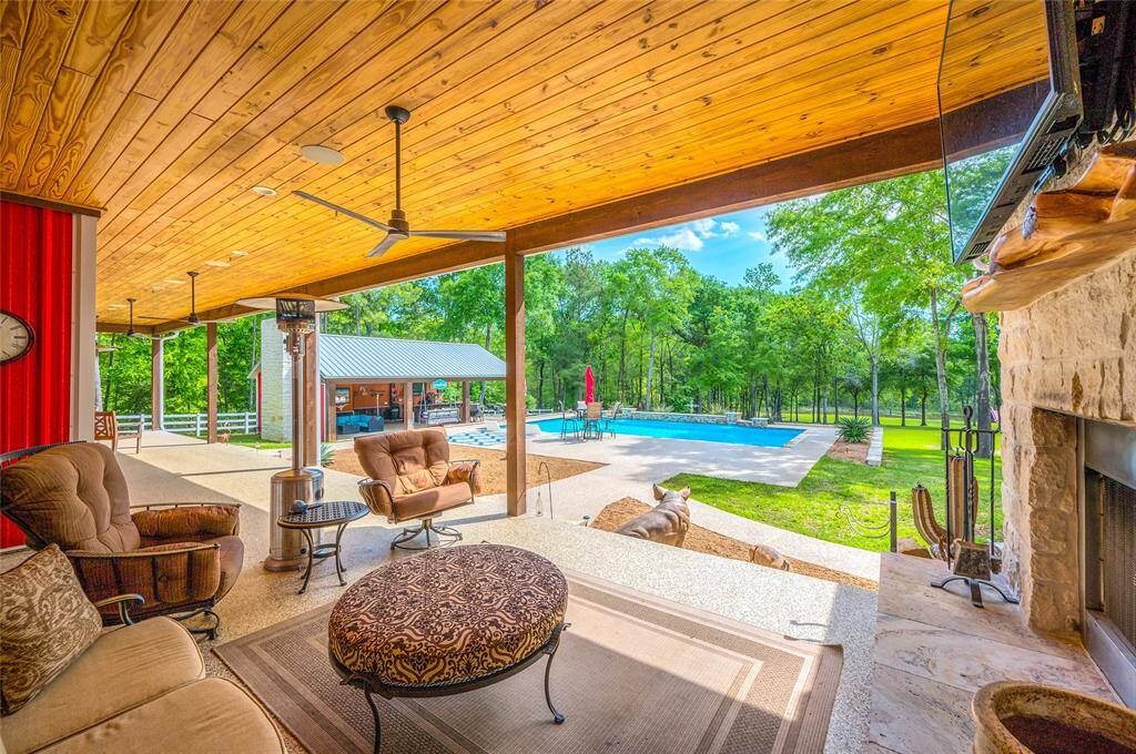 Patio features a built-in nontoxic bug-repellent system.