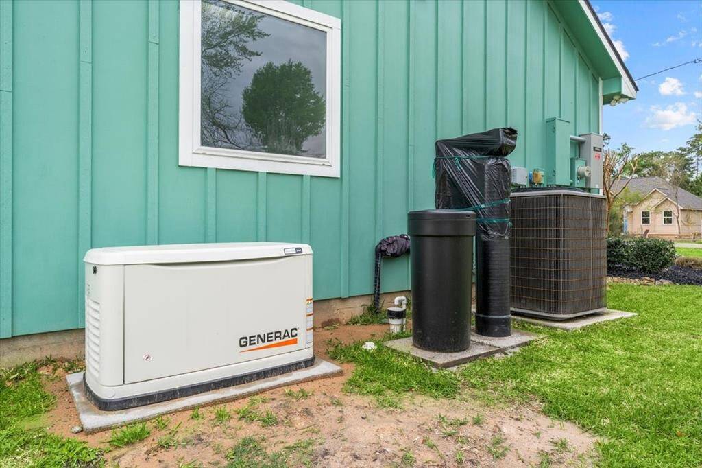 This home has it all, a whole home 24 KW GENERAC generator, water softener, Hunter Sprinkler system, with 4 hose bibs and a 250-gallon gas propane tank.