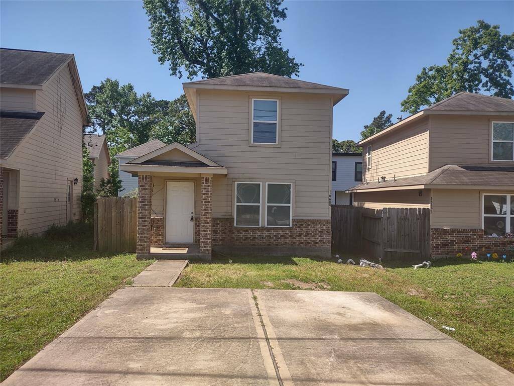 Welcome to your new home or investment opportunity in Lake Conroe Village