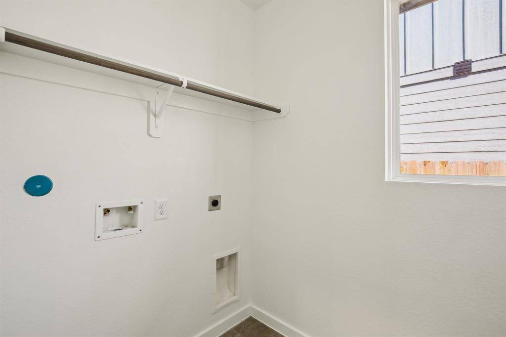 Photo is not of the actual home but is an inspirational photo of builder’s model home and may depict options, furnishings, and/or decorator features that are not included.