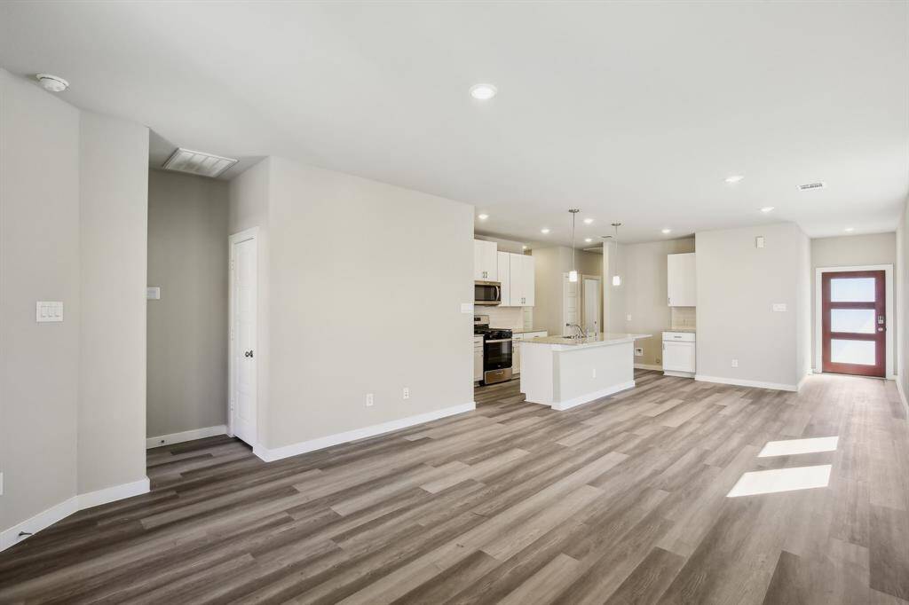 Photo is not of the actual home but is an inspirational photo of builder’s model home and may depict options, furnishings, and/or decorator features that are not included.